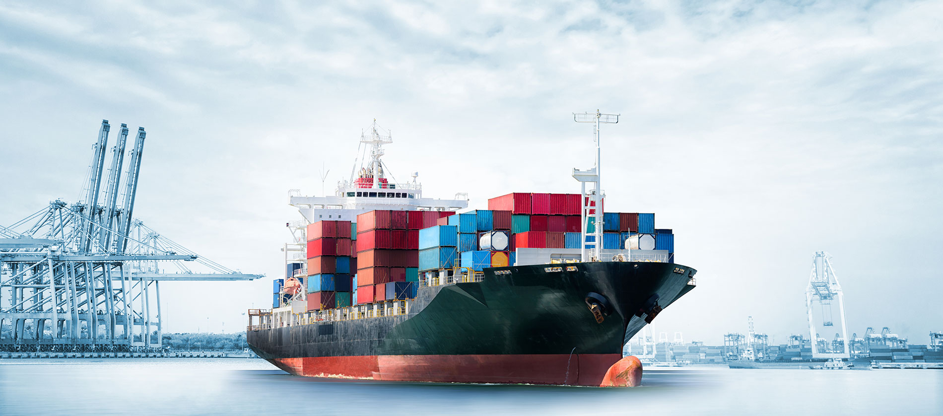 Seafarers tax advice for container ship crew